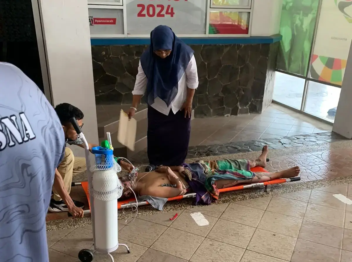 Kamar mesin kapal KMP Aceh Hebat 2 diduga kebakaran saat kapal tersebut hendak merapat di Pelabuhan Ulee Lheue, Banda Aceh, Jumat (12/6/2026) menjelang pukul 12.00 WIB.