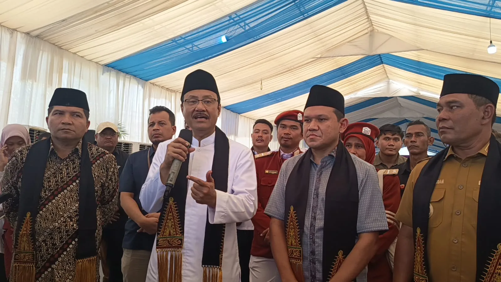 Kunjungi Sekolah Rakyat Aceh Besar, Mensos Gus Ipul Tegaskan Tidak Ada Siswa Titipan 