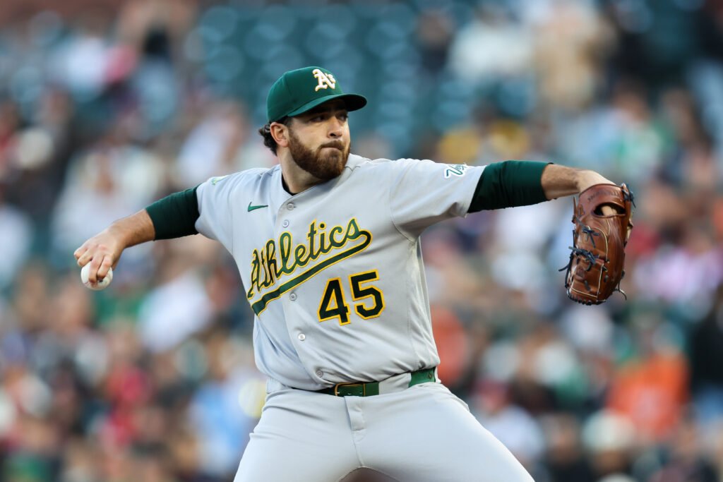 Aaron Civale Didepak A's Setelah Kinerja Buruk