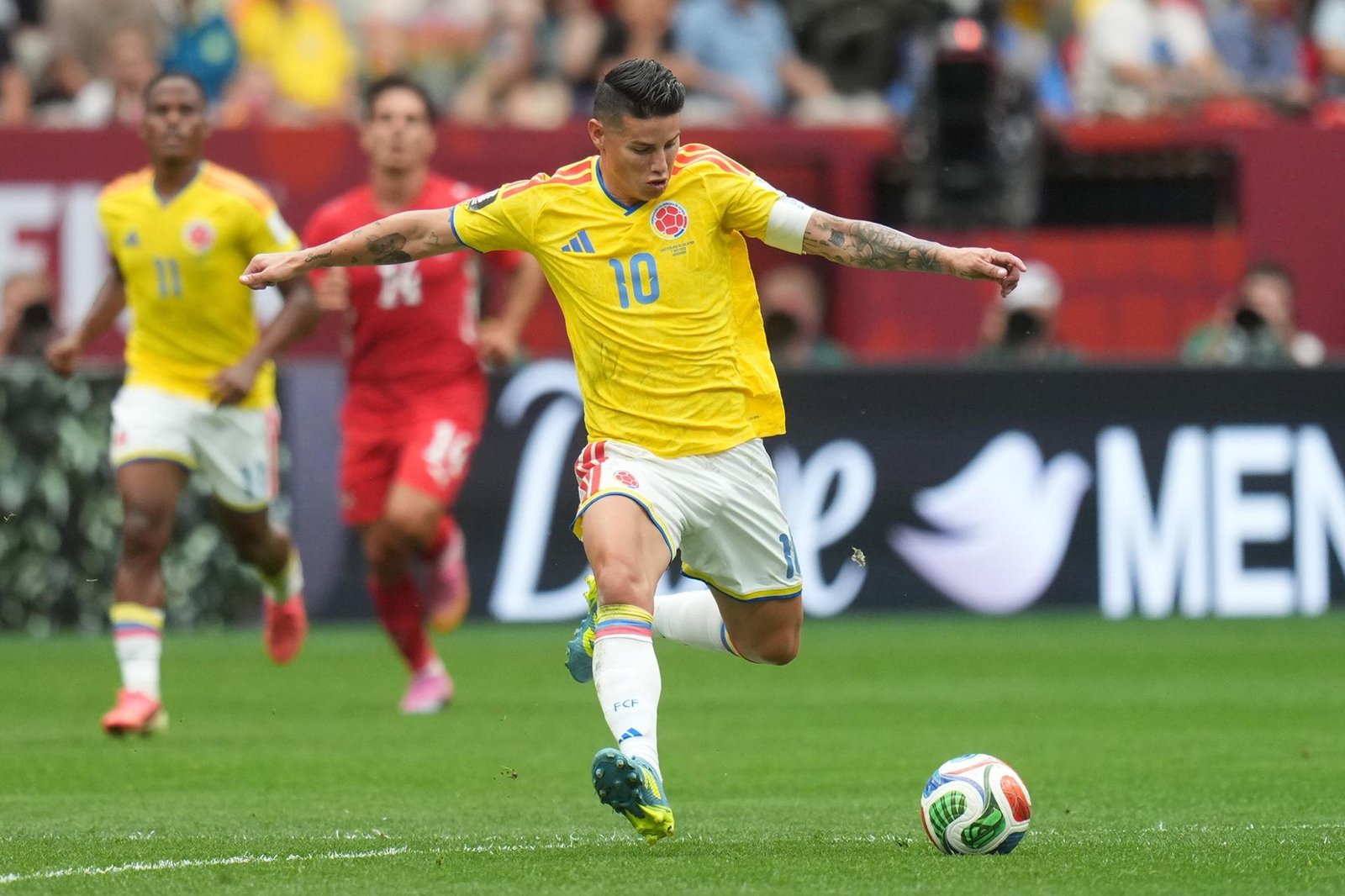 James Rodríguez Samakan Rekor David Ospina di Tim Kolombia