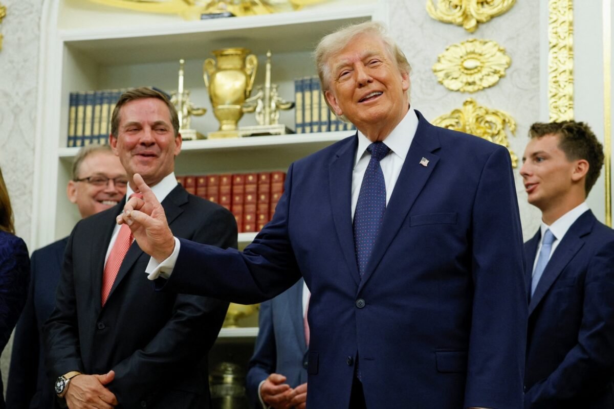 Trump Terlibat dalam Skandal Kartu Merah Piala Dunia 2026