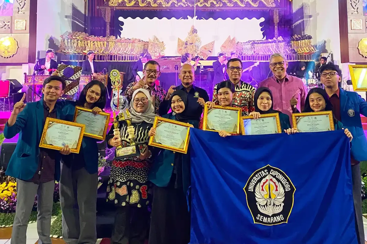 Universitas Diponegoro Raih Juara Umum PEKSIMIDA Jawa Tengah 2026