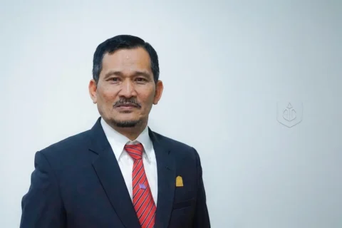 Perjalanan Panjang Azhar Abdurrahman, dari Medan Konflik ke Parlemen DPRA 