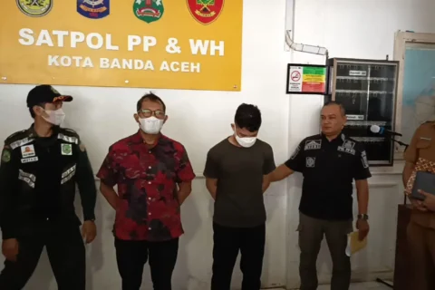 Langgar Syariat, Oknum Pejabat Inspektorat Banda Aceh Diberhentikan Sementara