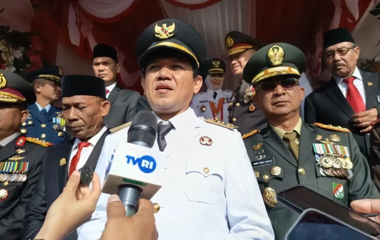 Wakil Gubernur Aceh, Fadhlullah (tengah). Sumber fto: /Elza