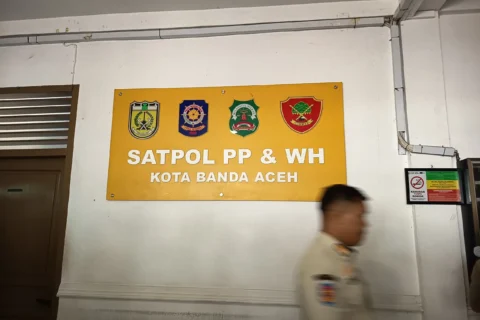 Oknum Pejabat Inspektorat Ditangkap Usai Jam Kerja, Kasur Lipat Jadi Bukti