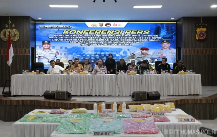 Polda Aceh terus mengembangkan kasus peredaran narkotika jenis etomidate dalam bentuk cartridge atau vape getar di Kabupaten Bireuen