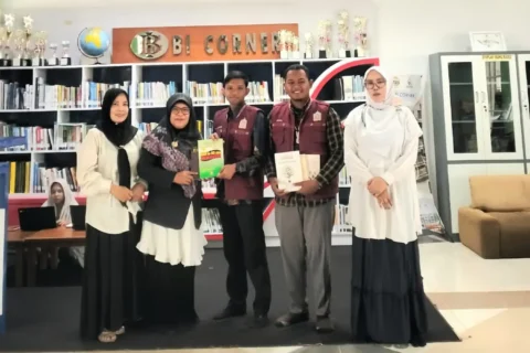 UIN Sultanah Nahrasiyah Sumbang Buku ke Perpustakaan Cerdas Bangsa Gampong Ude