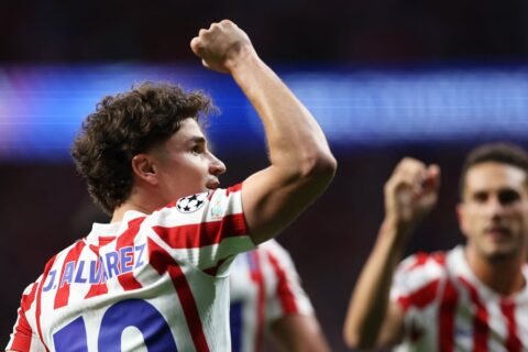 Barcelona Ubah Strategi untuk Dapatkan Julián Álvarez