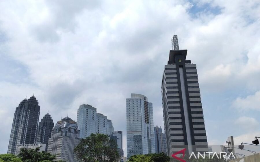 BMKG Peringatkan Potensi Hujan Ringan di Pulau Jawa