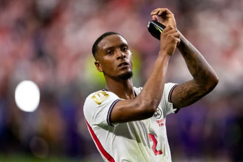 Arsenal Buru Ezri Konsa, Upaya Perkuat Lini Belakang