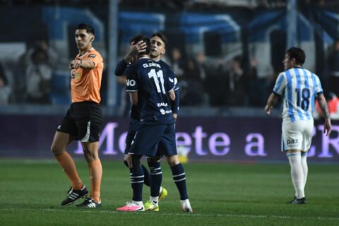 Racing dan Independiente Rivadavia Berbagi Poin di Mendoza
