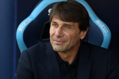 Antonio Conte Jadi Kandidat Utama Gantikan Michael Carrick di Man Utd
