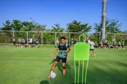 Arief Catur Siap Ajak Persebaya Raih Kemenangan di Home Perdana
