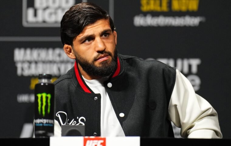 Arman Tsarukyan Diprediksi Kalah di UFC 331 oleh Sepertiga Penggemar
