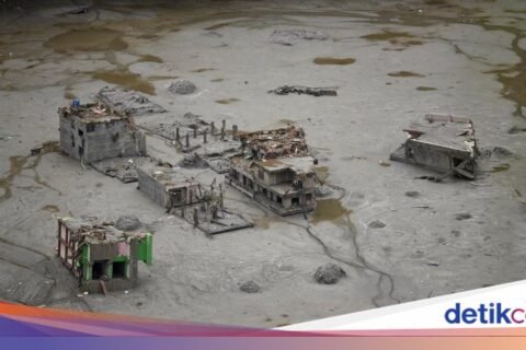 Banjir Bandang di Nepal: Dampak Runtuhnya Gletser