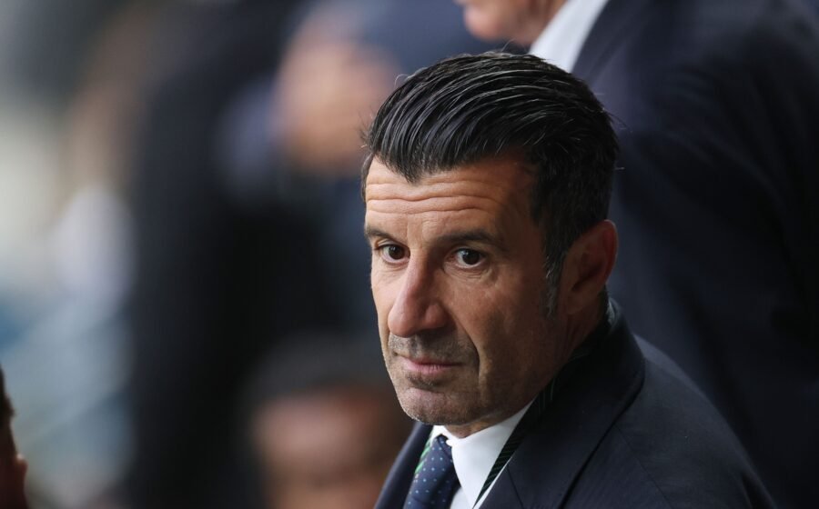 Barcelona Menolak Tawaran Revolut karena Luis Figo
