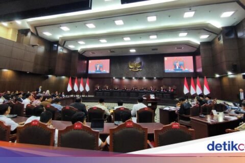 Bawaslu Tanggapi Gugatan Pendidikan Gibran di MK