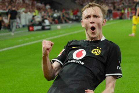 Borussia Dortmund Kembali ke Puncak Setelah 40 Bulan