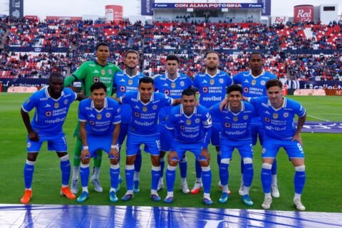 Cruz Azul Siap Taktik 5-3-2 Hadapi Club América di Clásico Joven