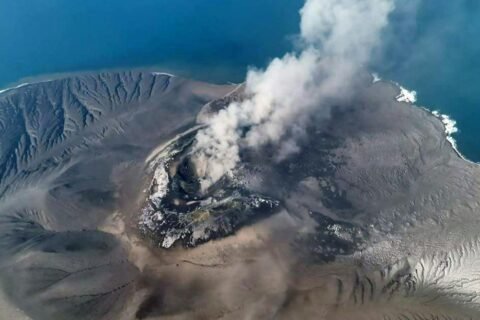 Dampak Erupsi Anak Krakatau Terhadap Pulau Sertung