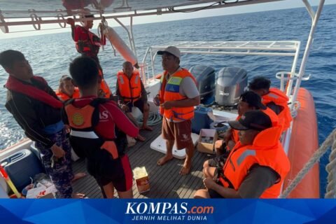 Evakuasi 7 ABK Dekai Mas 3 Usai Kapal Tenggelam di Selat Makassar