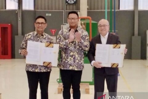 Hilirisasi Timah di Batam Dukung Industri Elektronik
