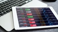 IHSG Melemah, Saham Menarik yang Perlu Diperhatikan