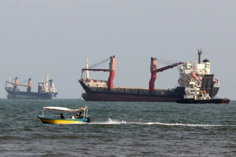 Industri Petrokimia Tertekan Harga Minyak Dunia di Atas 100 Dolar