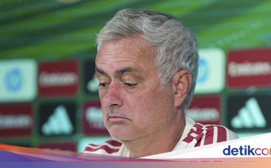Jadwal Padat Real Madrid, Mourinho Mengeluh di Jumpa Pers
