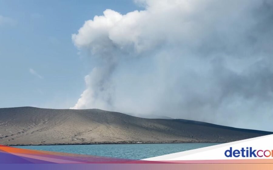 Keluarga Terus Cari Kru Kapal yang Hilang di Anak Krakatau