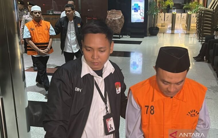 KPK Lengkapi Berkas Empat Tersangka Penyuapan Anwar Sadad