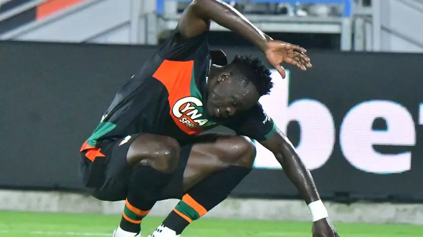Lazio Taklukkan Venezia 2-0, Posisi Stroppa Terancam