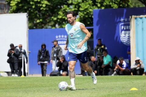 Marc Klok: Pertandingan Spesial Persib vs PSM di Stadion Gelora Bandung
