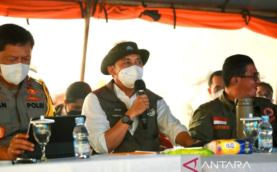 Menteri Kehutanan Cabut Izin Lima Perusahaan Terkait Karhutla