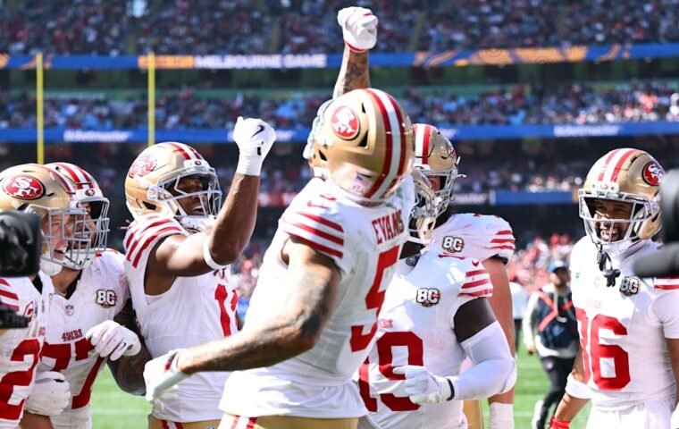 NFL di Melbourne: 100.021 Fans Meriahkan Pertandingan di MCG