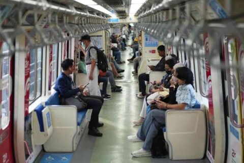Perdebatan Larangan Makan & Minum di Dalam LRT