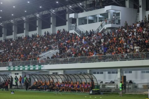 Persiraja Imbau Suporter Tak Merokok di Stadion Saat Laga