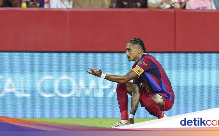 Raphinha Cetak Hat-trick, Lampaui Catatan Lionel Messi