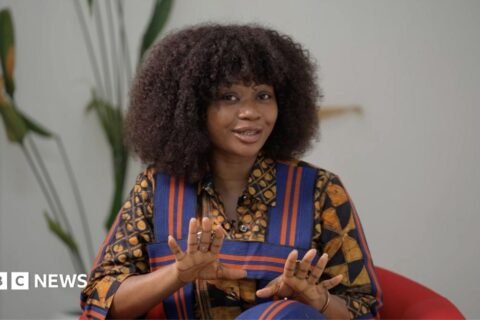 Ratu Sarkas Nigeria Menjawab Pertanyaan ‘Konyol’ tentang Afrika