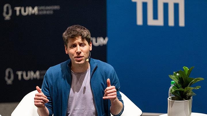Sam Altman Ungkap Jejak Air ChatGPT: Seberapa Banyak yang Digunakan?
