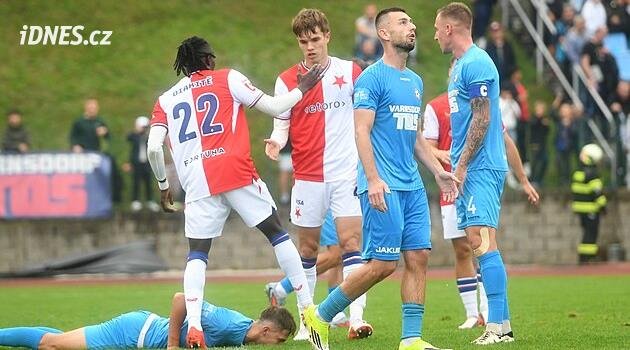 Slavia Praha Hancurkan Varnsdorf dengan Lima Gol
