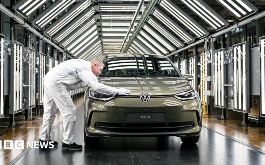 Volkswagen Rencanakan Pemotongan 50.000 Pekerja Lagi